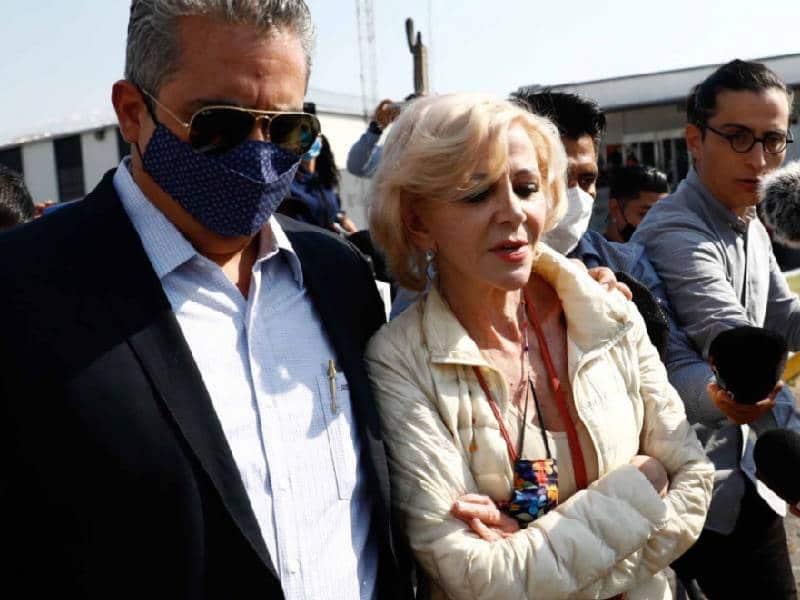 AMLO celebra la absolución de Alejandra Cuevas y Laura Morán por la SCJN