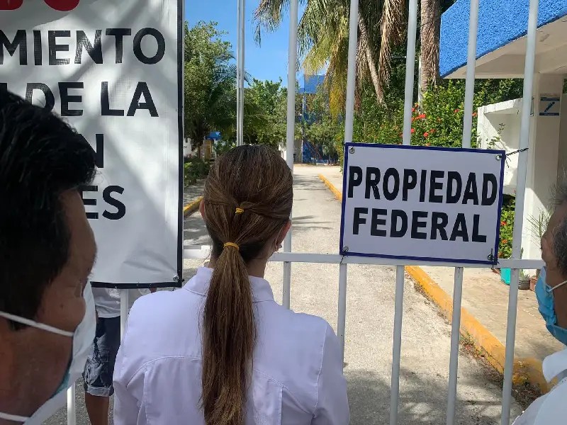 Se manifiestan en afueras de la tortugranja