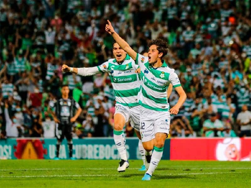 Video. Pachuca pierde ante Santos y cede liderato a Tigres en Liga MX
