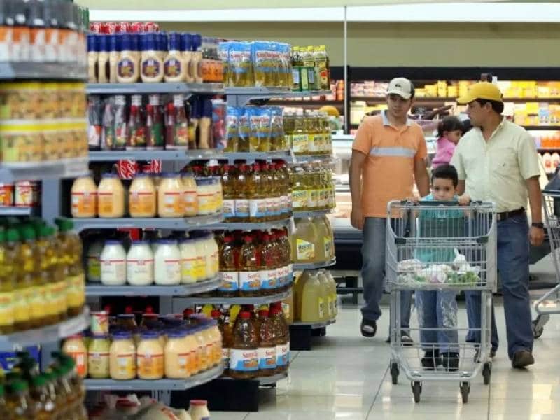 Muestra confianza del consumidor ligero repunte en marzo