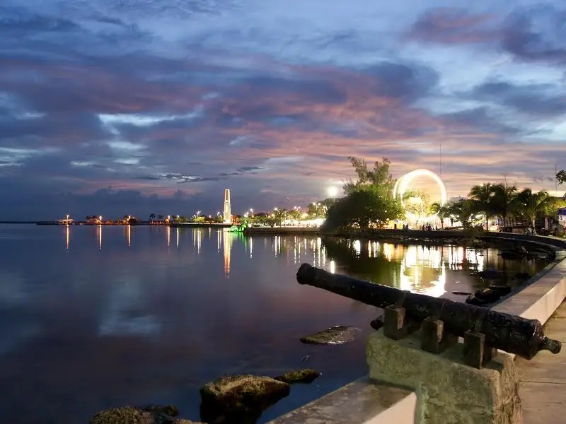 Inviersionistas españoles podrían construir en Bahía de Chetumal