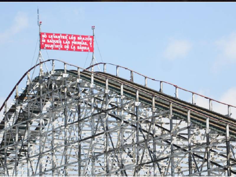 Desmantelan Montaña Rusa de la Feria de Chapultepec