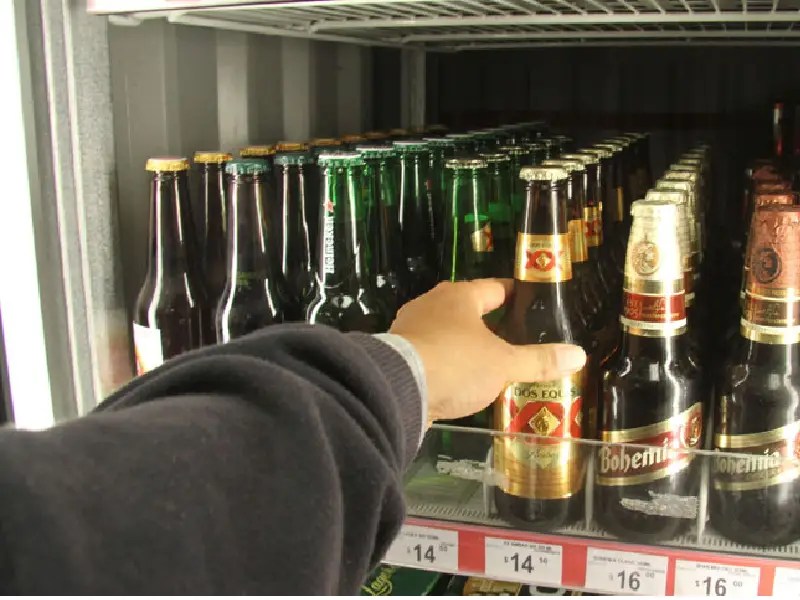 Señalan sitios donde se podrán vender bebidas alcohólicas aun con Ley Seca