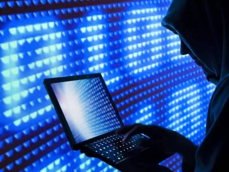 ¿Es seguro navegar por la Dark Web? Esto dicen los expertos
