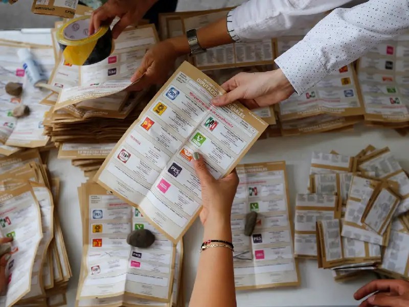 Ven cambio de elites tras elecciones