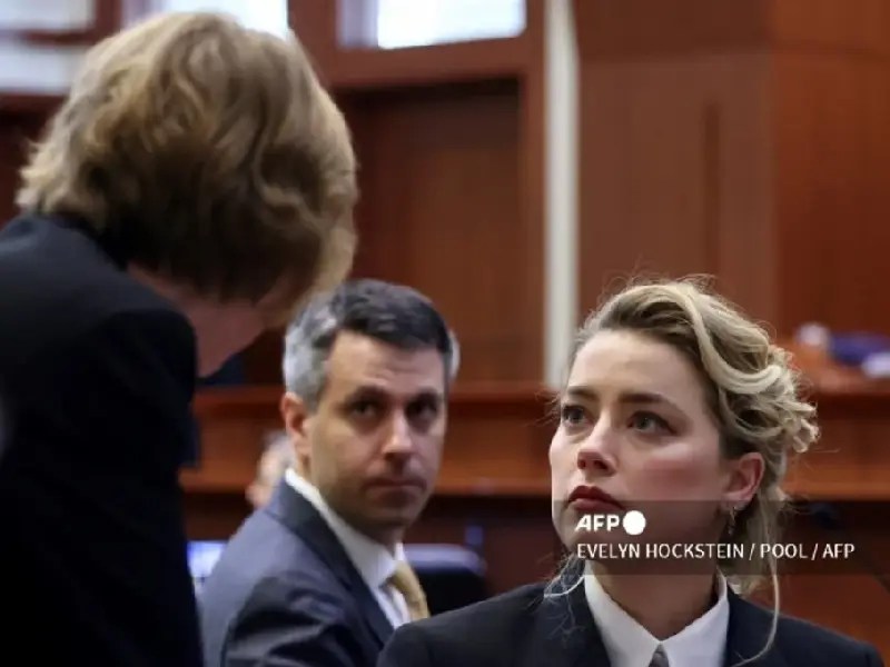 Los abogados de Johnny Depp contradicen las acusaciones de Amber Heard