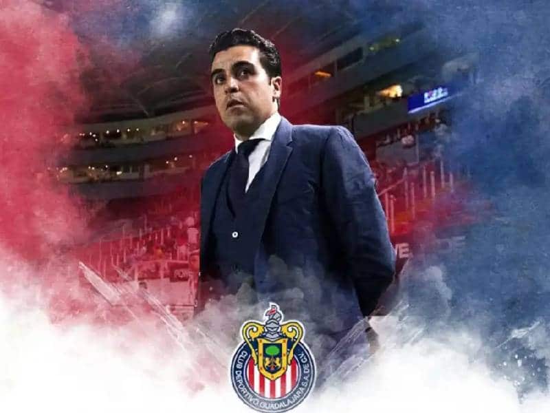 Chivas cesa a Leaño como DT; se queda como interino Ricardo Cadena