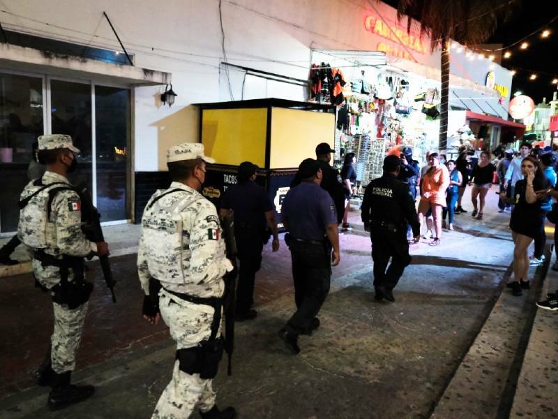 Rescatan a seis menores de la Zona Hotelera; hay dos detenidos
