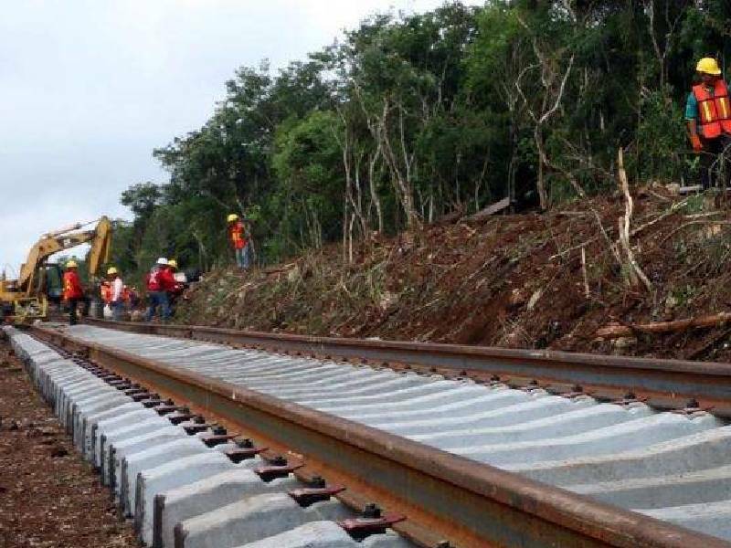 Confirma AMLO reunión con ÔÇ£famososÔÇØ el lunes por tramo 5 del Tren Maya