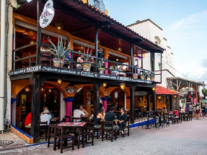 Restauranteros superan expectativas en temporada vacacional