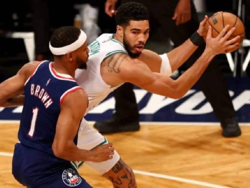 Boston completa la barrida ante los Nets en la primera ronda de playoffs