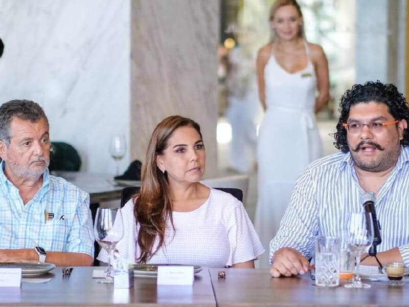 Mara Lezama propone a empresarios transformar bacalar