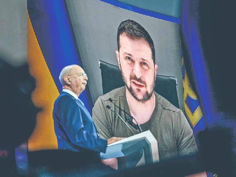 Más sanciones, exige Zelenski; Rusia resiste