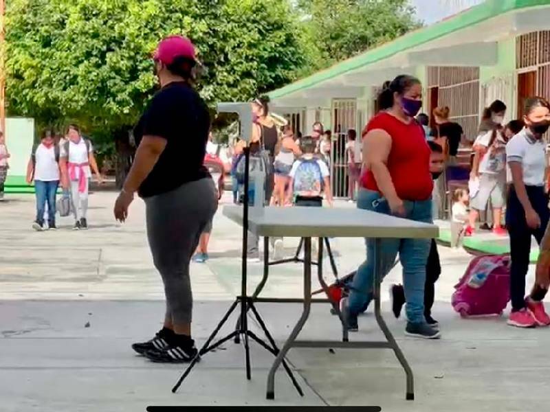Padres de familia, en pos de generar estrategias para disminuir el rezago educativo