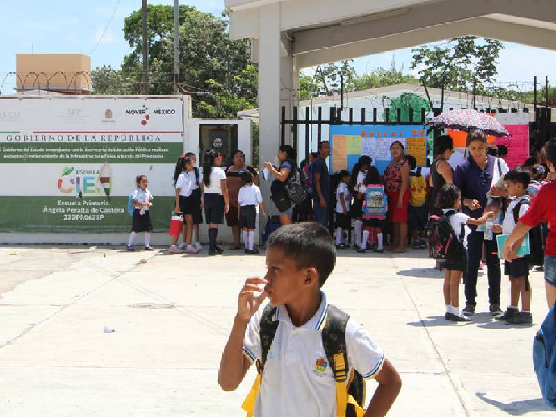 Otro fin de semana largo para más 300 mil alumnos