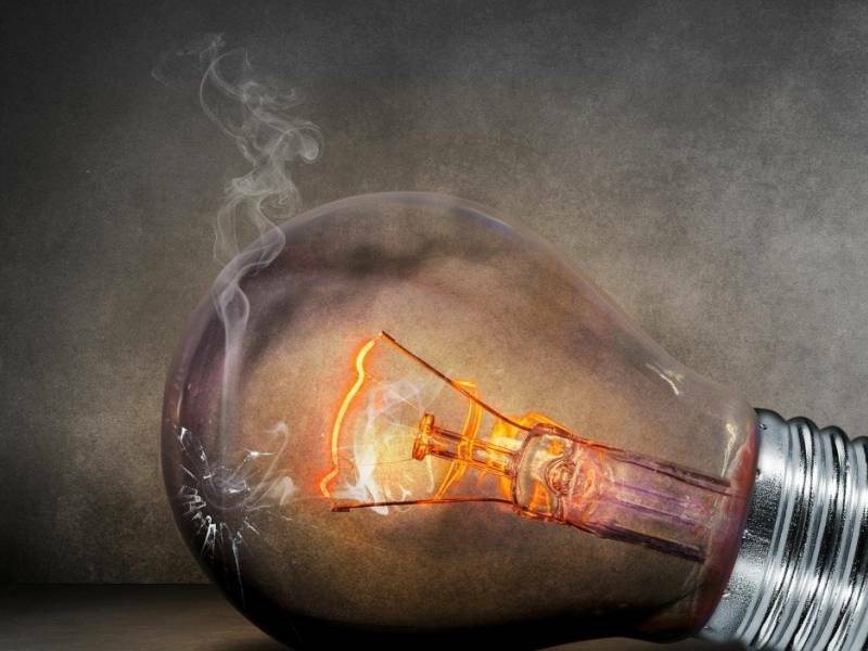 EEUU ofrece apoyo a Honduras para reforma energética tras roce diplomático
