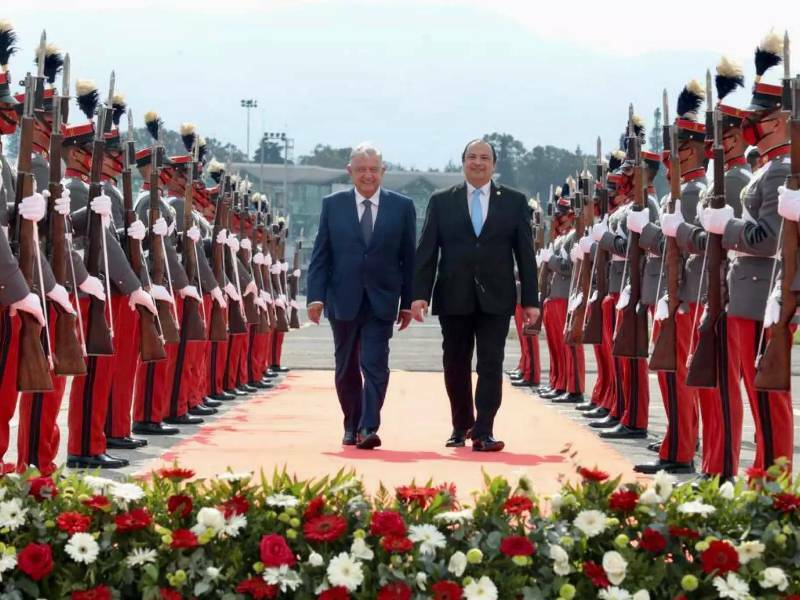 AMLO inicia en Guatemala gira para ¡ordenar! flujo migratorio en Centroamérica