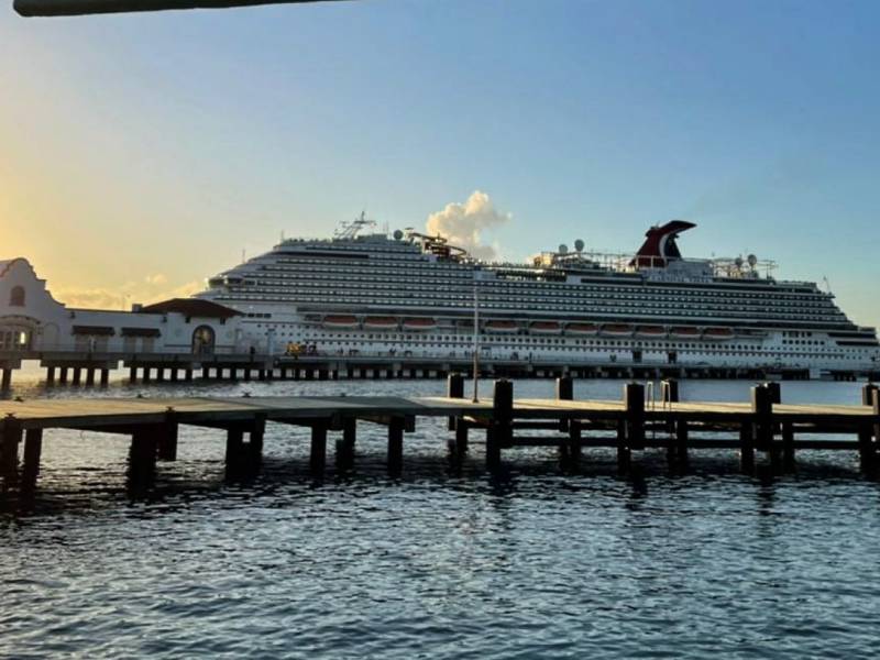Muelle de Cozumel atenta contra derecho a la ciudad