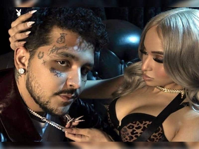 Christian Nodal posa para Playboy de Nueva Zelanda a lado de rubia modelo