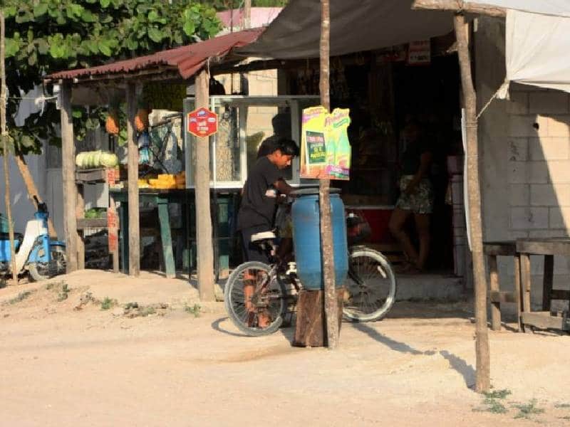Piden infraestructura de luz en colonias irregulares