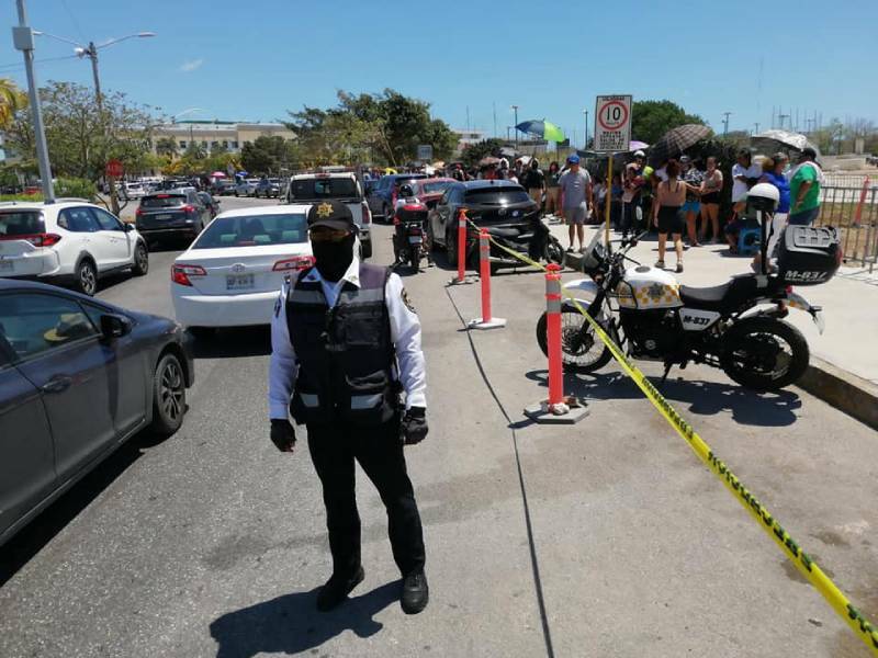 Cierran avenidas principales en Cancún tras inauguración del Beto ávila