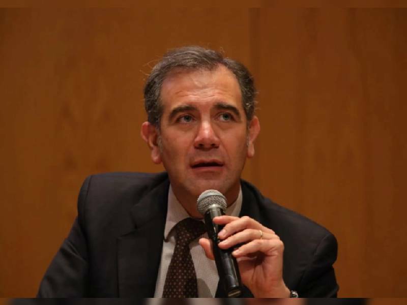 Autoritarismo no acaba con problemas: INE
