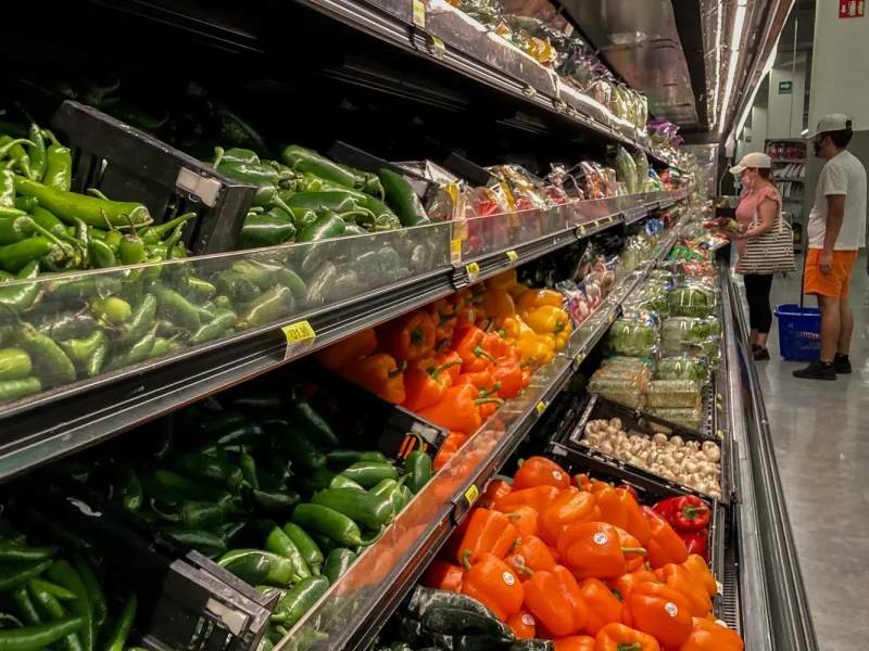 Tiendas de autoservicios sostienen pláticas para contribuir con el PACIC