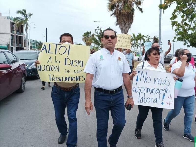 Trabajadores del Cobach amenazan con una huelga