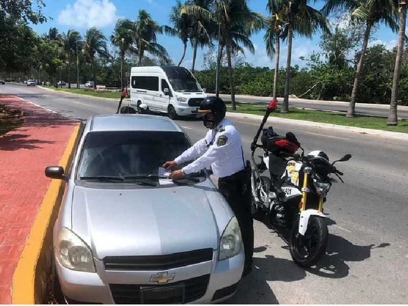 Vacaciones dejan más de $200 mil en multas vehiculares