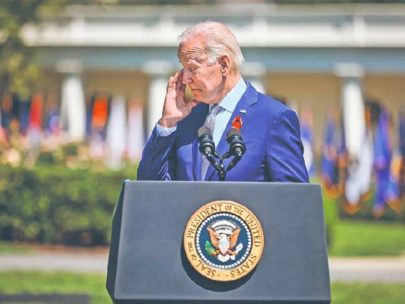 Apunta Biden contra fusiles de asalto