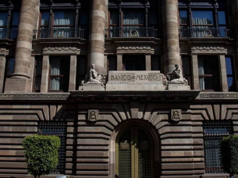 Banxico prevé otra alza de 75 puntos a su tasa