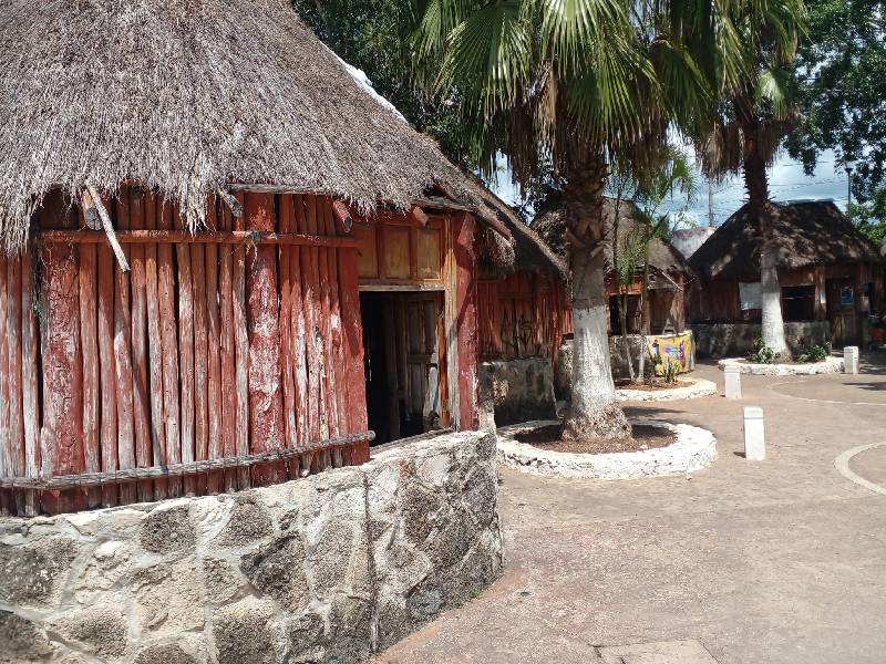 Anuncian remodelación del parque y oficinas del registro civil en Leona Vicario