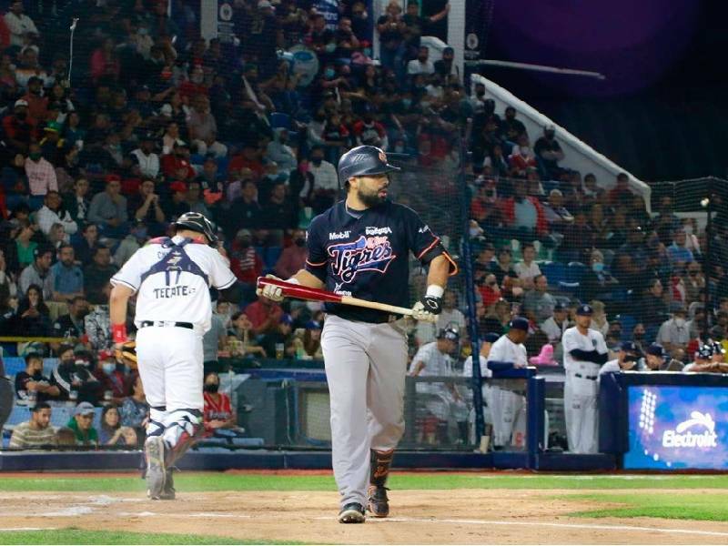 Tigres regresa a casa con la mira en la cima