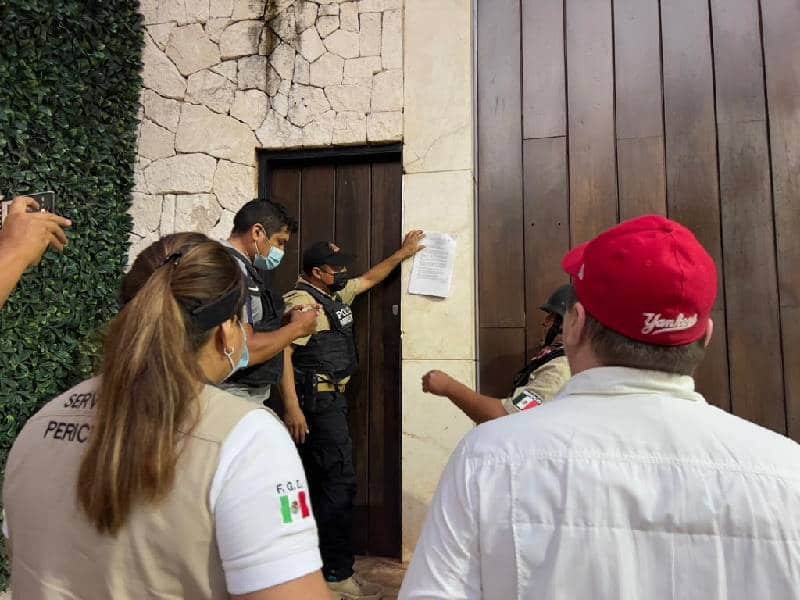 Revisan materiales de mansión de Alito 