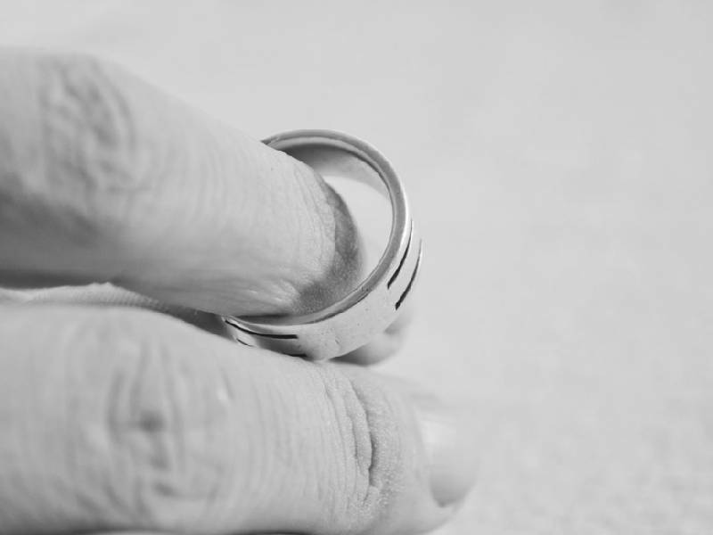 «Hoy me divorcié de un buen hombre»: el tuit viral de una mujer