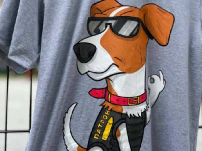 Moda ucraniana se impregna de patriotismo durante guerra