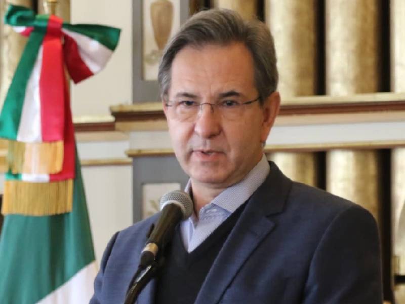 Esteban Moctezuma da positivo a Covid-19