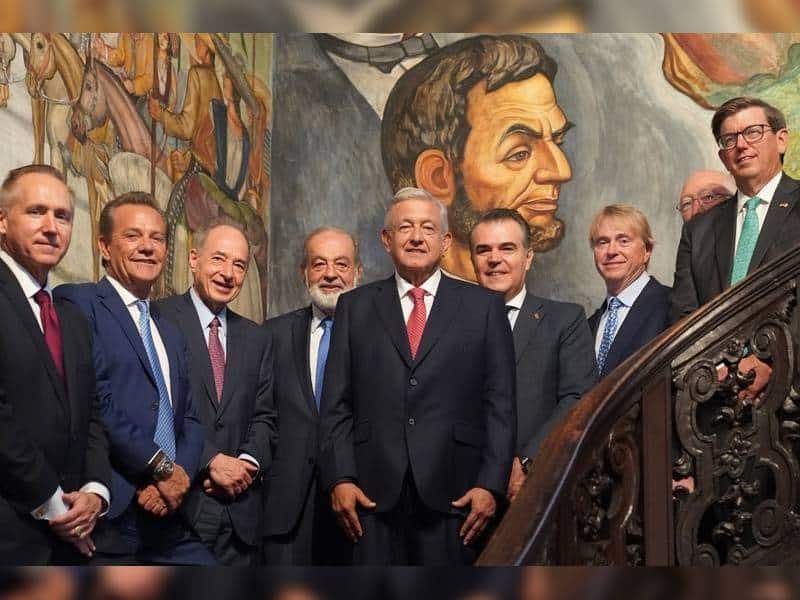 AMLO desayuna con empresarios de México y EU en Washington