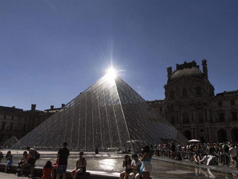 El Río Sena por los monumentos