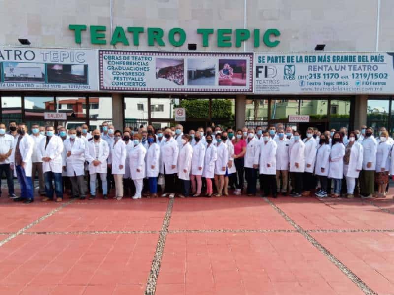 Médicos cubanos ganarán lo mismo que los mexicanos: AMLO