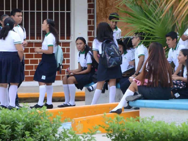 Más del 90% de alumnos queda en su primera opción de prepa