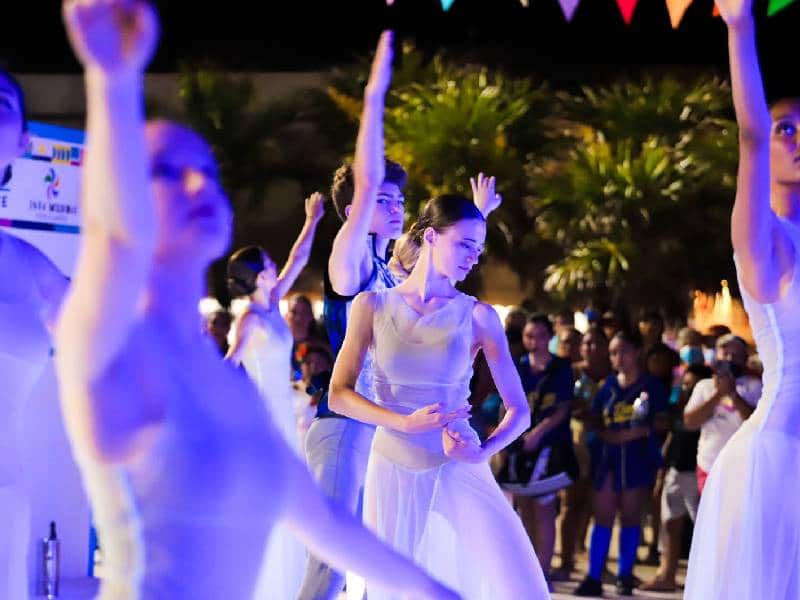 Elogian turistas y locales actividades de la feria de arte y cultura de Isla Mujeres