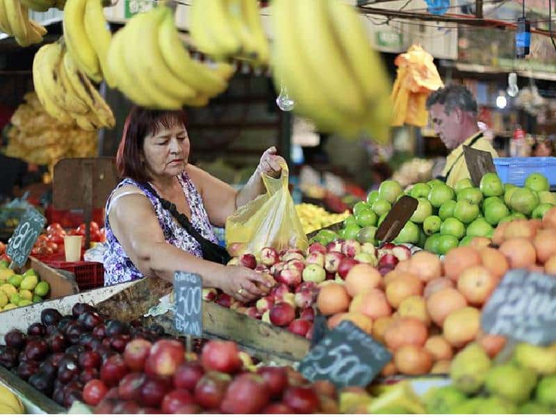 Pega a Cancún inflación