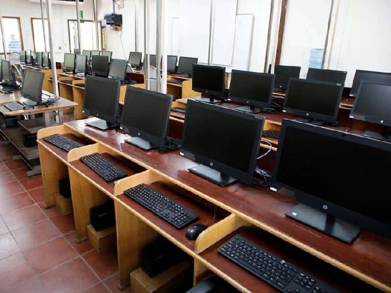 Docentes resguardarán equipo en sus viviendas