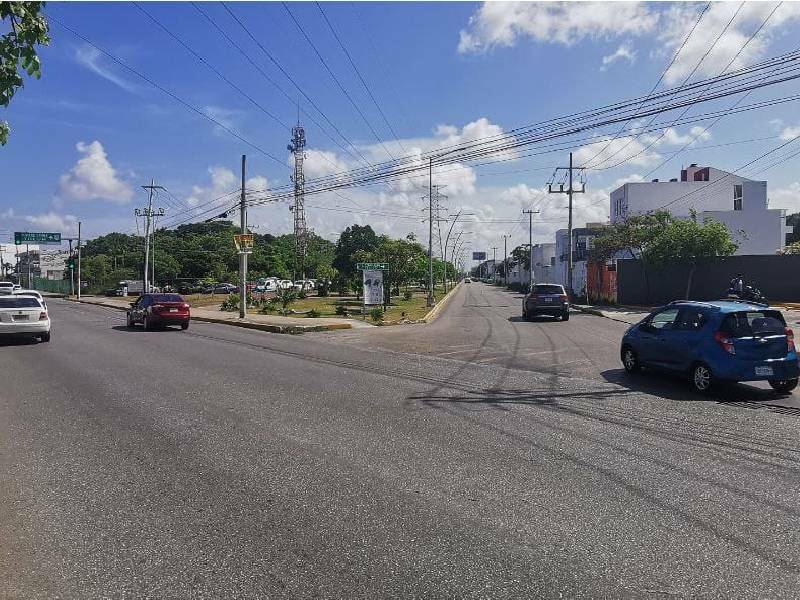 Definen autoridades municipales vías alternas por obras estratégicas en Cancún