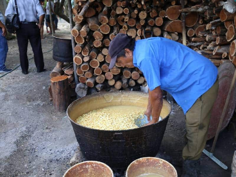 Impulsan las tradiciones y costumbres de Q. Roo