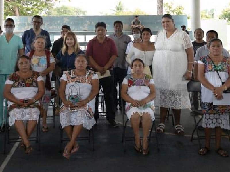 Ayuntamiento de Tulum entrega más de 400 lentes oftálmicos