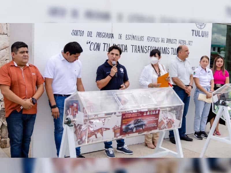 Con automóvil y motocicletas, Ayuntamiento de Tulum premia a contribuyentes cumplidos