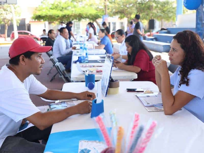 Realiza Gobierno la 18.ª feria municipal del empleo