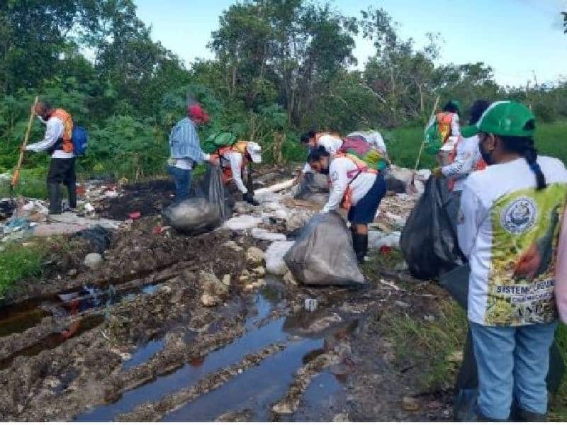 Evaluan soluciones para asentamientos en Areas Naturales Protegidas